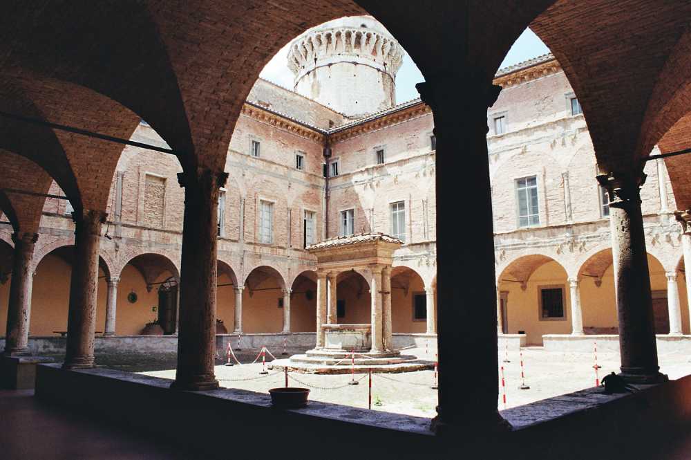 chiostro-del-trecento