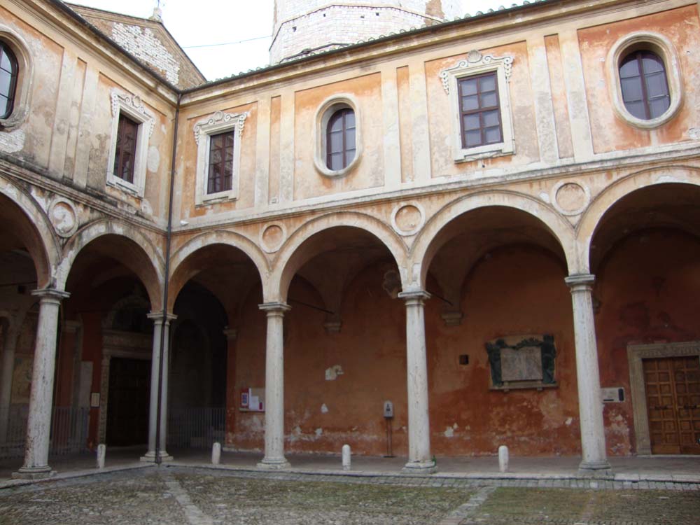 chiostro-di-sanpietro